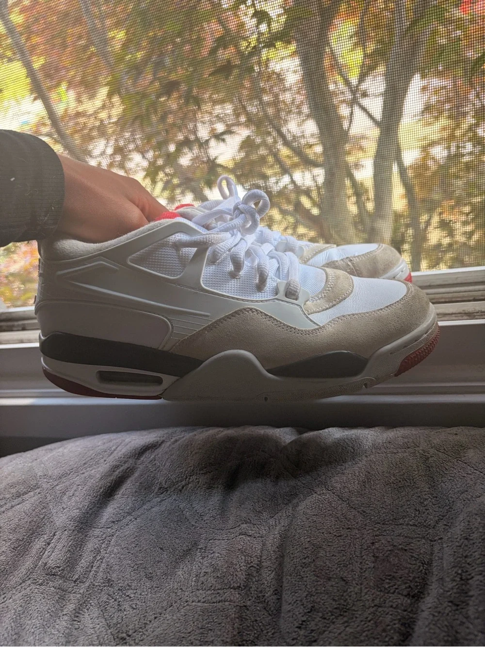 Nike White Beige and Red Men's Sneakers